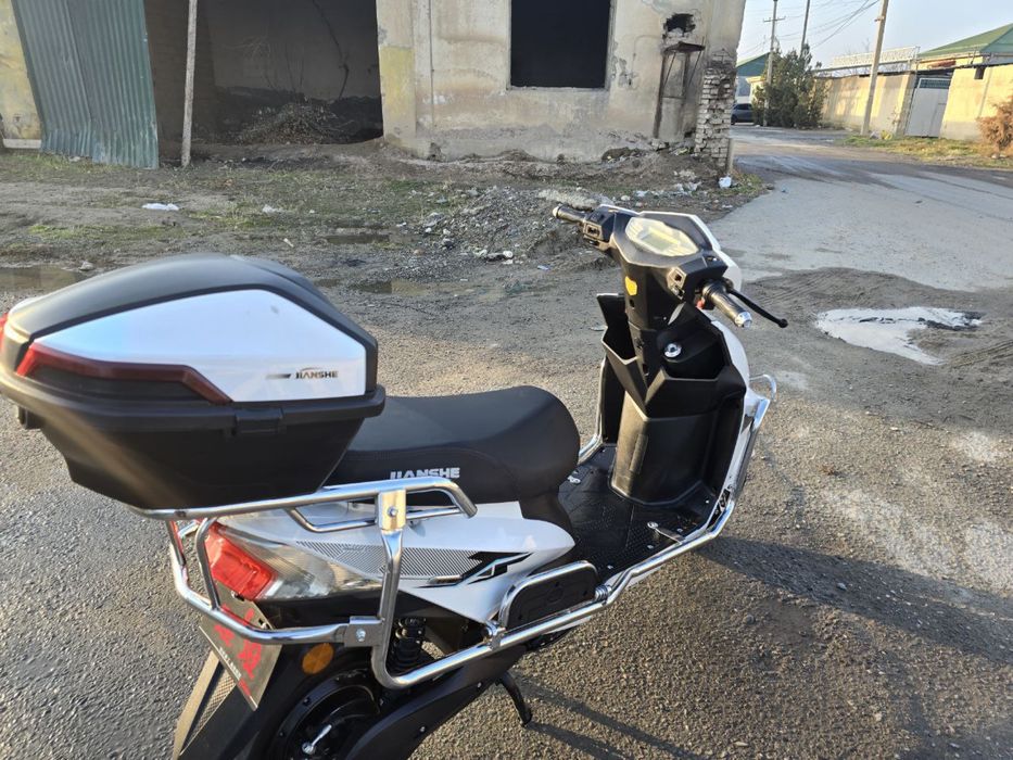 Электро скутер срочна прадается