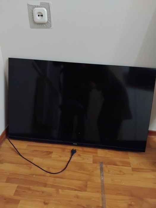 Телевизор на запчасти