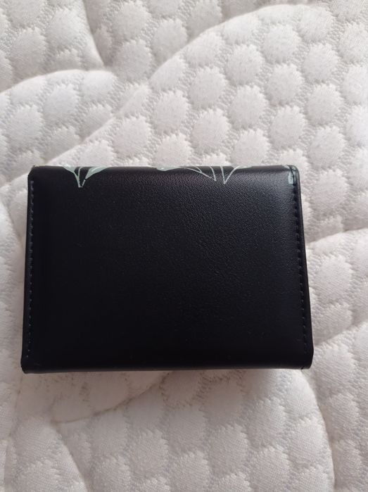 Женский маленький кошелек