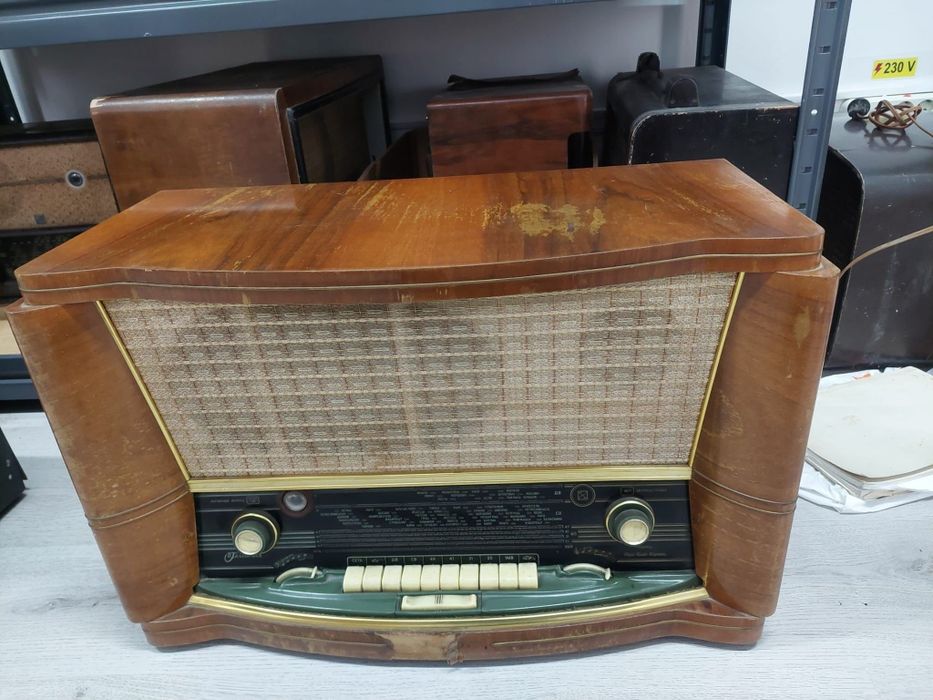 Aparate radio vechi unice vintage unele functionale! Urmeaza-ti visul!