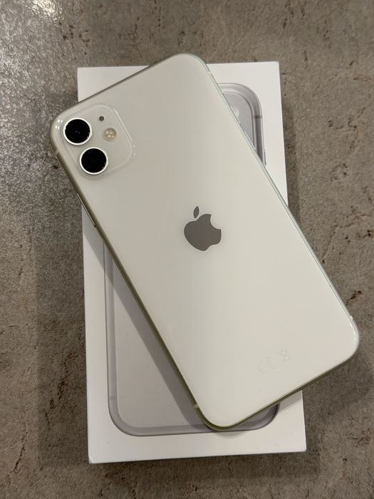 Apple iPhone 11 , 64GB