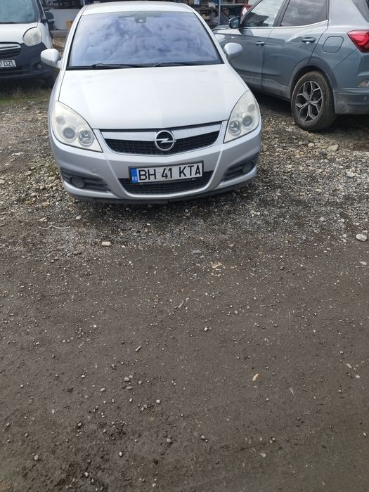 Vând Opel Vectra c