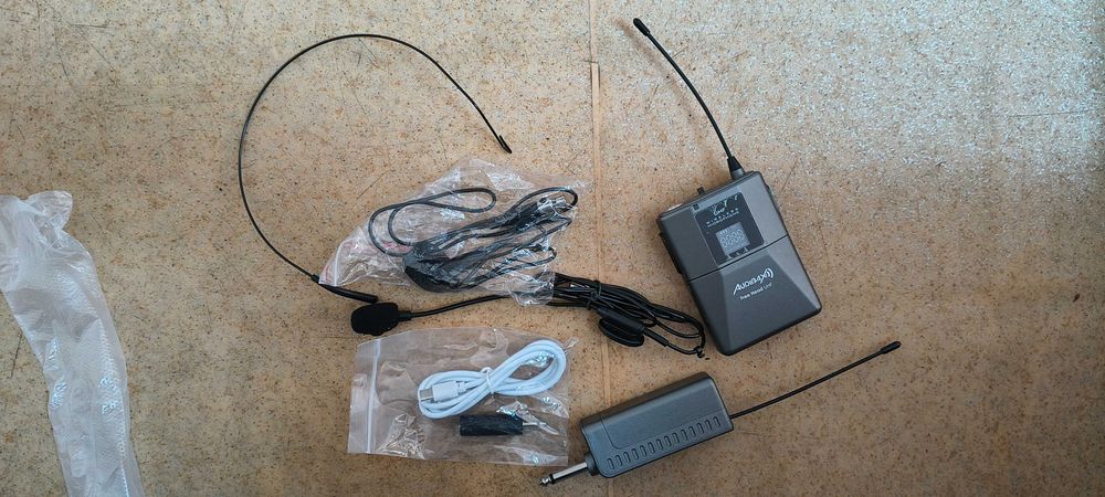 Microfon profesional wireless AUDIBAX