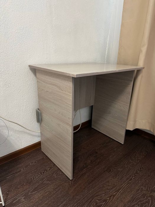 Стол офисный, парта