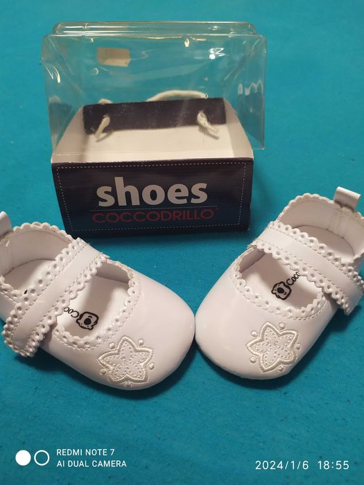 Декоративни бебешки обувчици