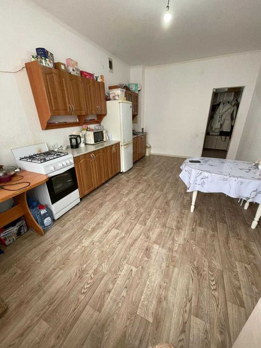 Продам 2-х квартиру Алтын орда.