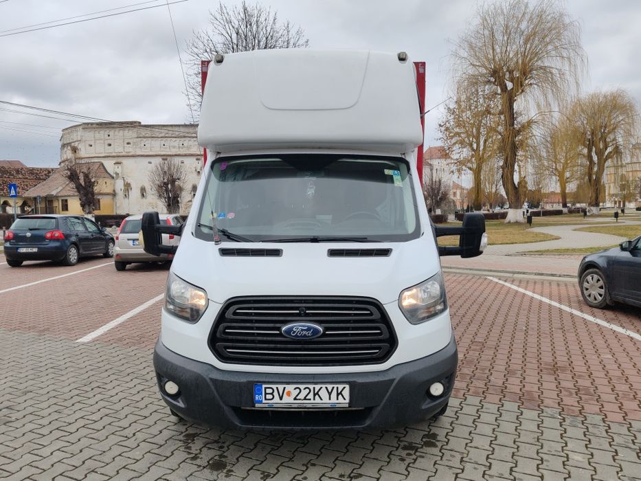 Ford transit cu prelata de 8 paleti