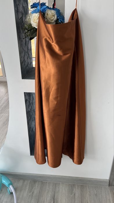 Fusta satin M eleganta