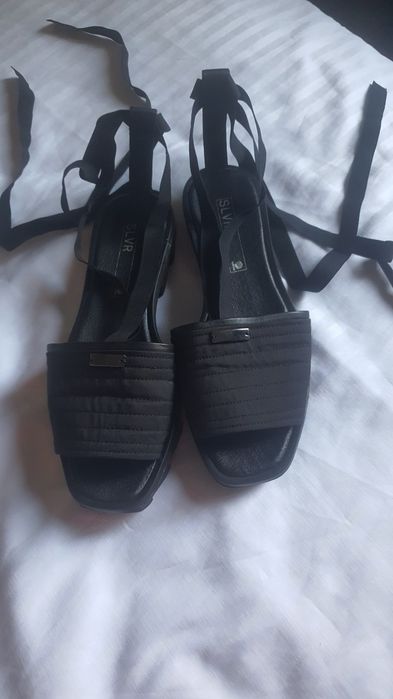 Сандали 38 номер