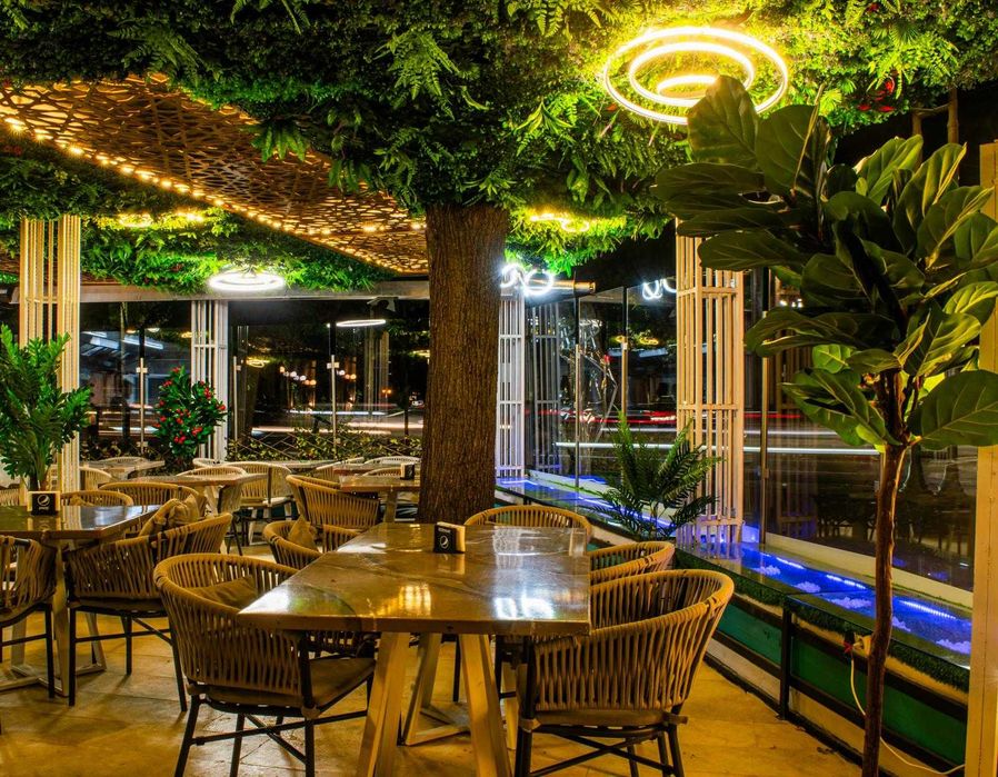 OFERTA Vanzare afacere - Restaurant utilat cu predare contract chirie