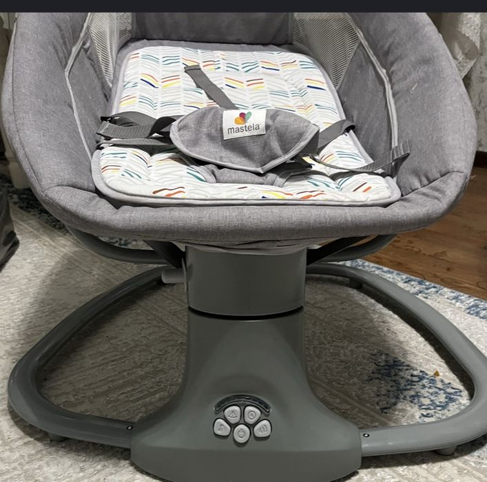 Шезлонг для новорожденных