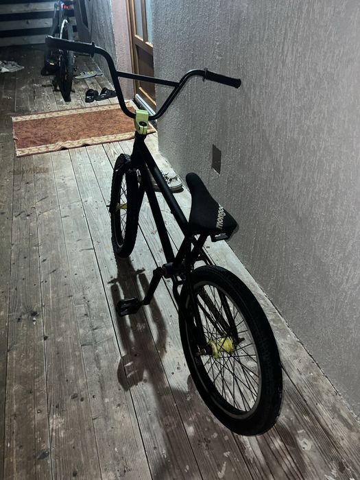 Bmx, nu ma mai dau cu el si sta degeaba