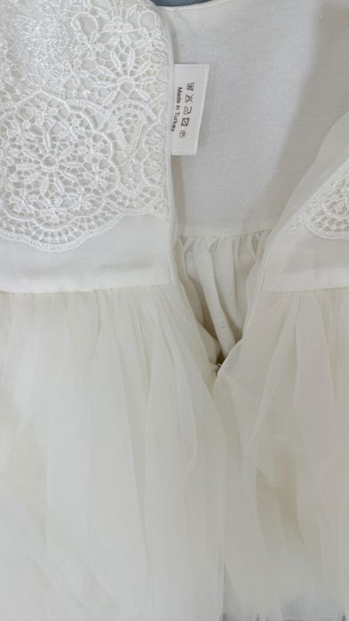 Продам платье на девочку 2-3 года