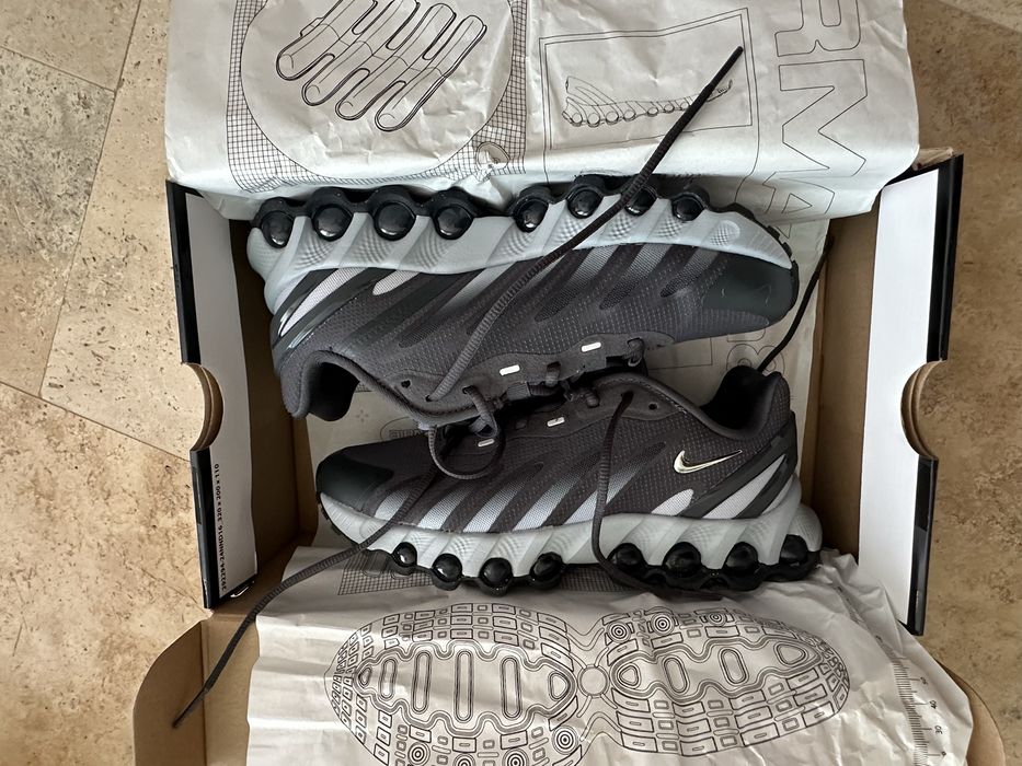 Марaтонки nike AIR MAX DN8