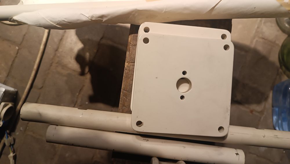 Изоляторы, изоляторы.