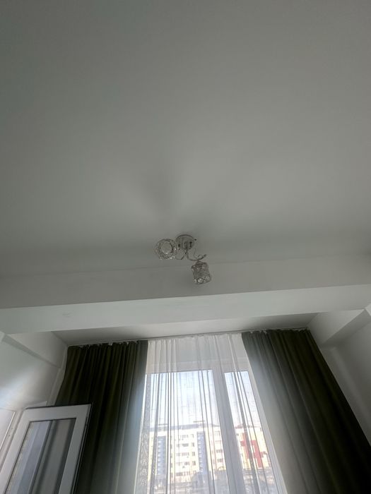 люстра в хорошем состоянии