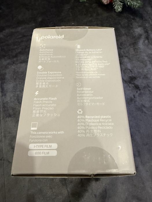 Апарат Polaroid now