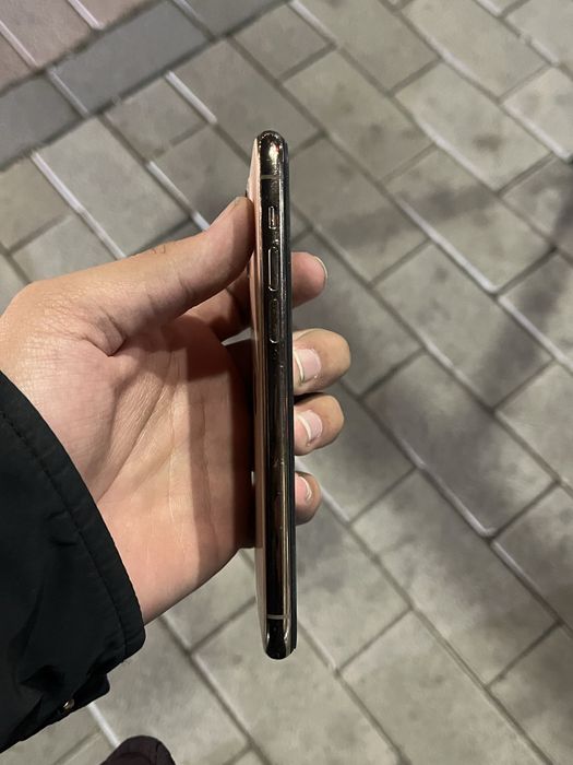 Iphone 11 pro gold