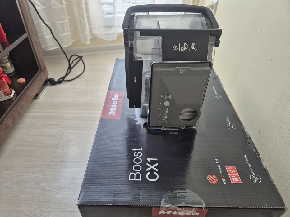 Прахосмукачка Miele Boost CX1