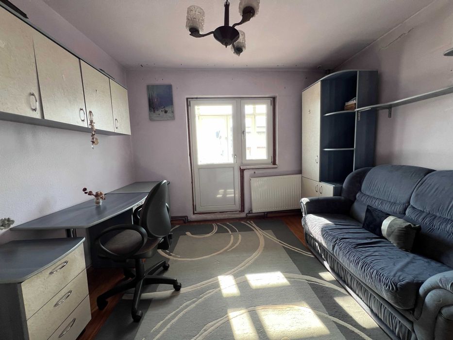 Apartament 2 camere decomandat, 50 mp, 2 balcoane – Mioveni