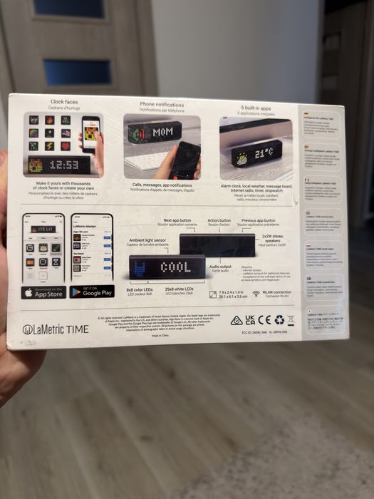 lametric time smart clock wifi led – ceas inteligent