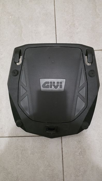 Top case Givi Trekker Outback 58 Monokey cu placa prindere