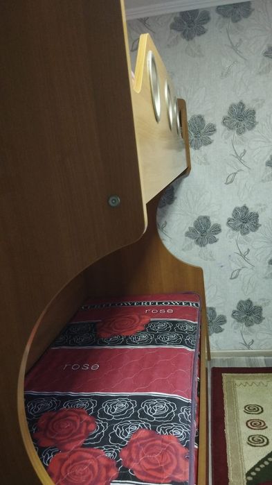 Продаётся двухъярусный детский кровать