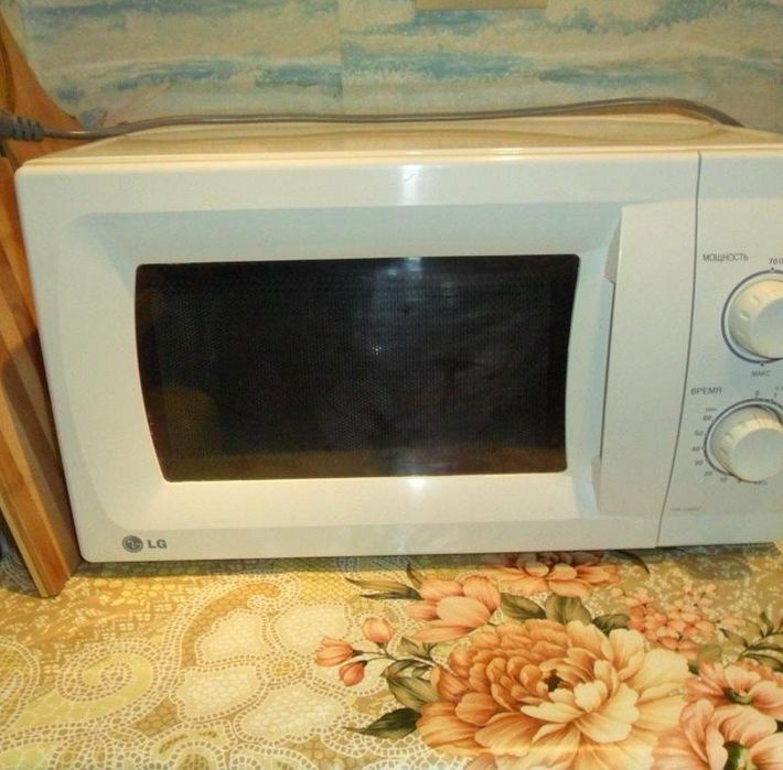 Микровалновая печь LG