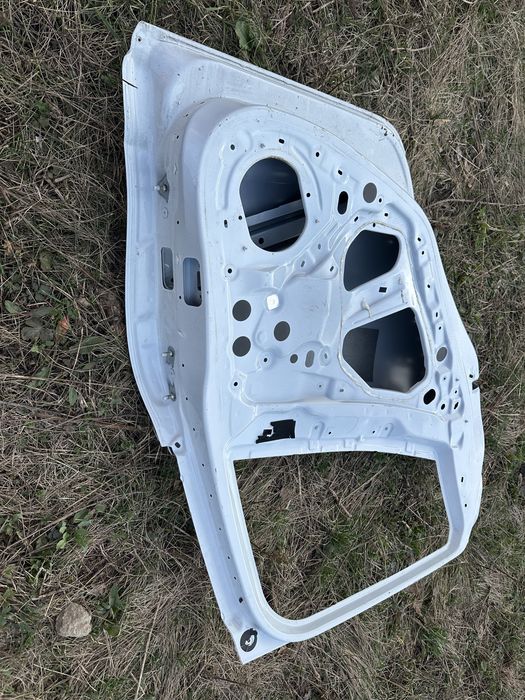 Ușă stânga spate renault clio 5.