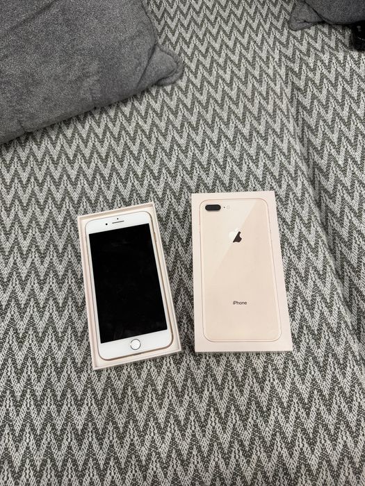Продам Iphone 8 Plus