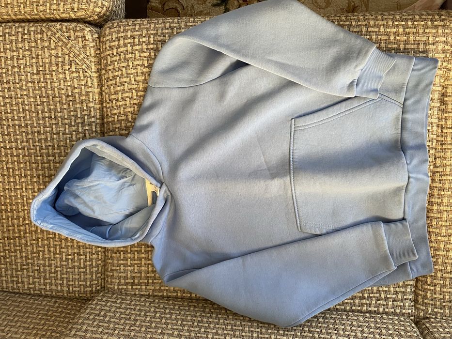 Продам теплый костюм для подростка