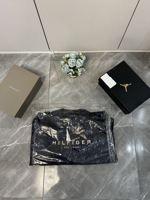 Bluza Tommy Hilfiger originala Bleumarin