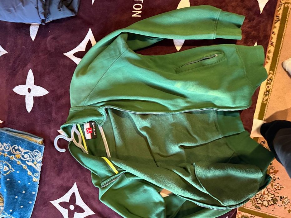 Одежда хорошая б/у