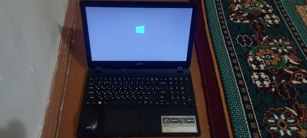 Acer noutbuk sotiladigan yangi uyda turgan ishlatilmagan