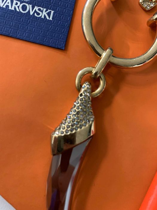 COLIER SWAROVSKI, deosebit,nepurtat, pt un cadou aparte