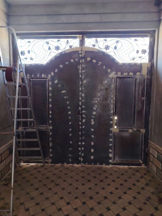 Ремонт Покраска металлоконструкций ворот перил дверей