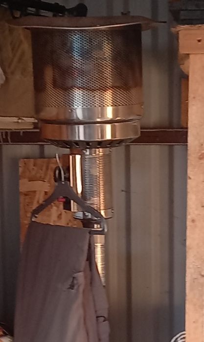 Vând încălzitor pentru exterior, , tip ciupercă, pe gaz, nefolosit