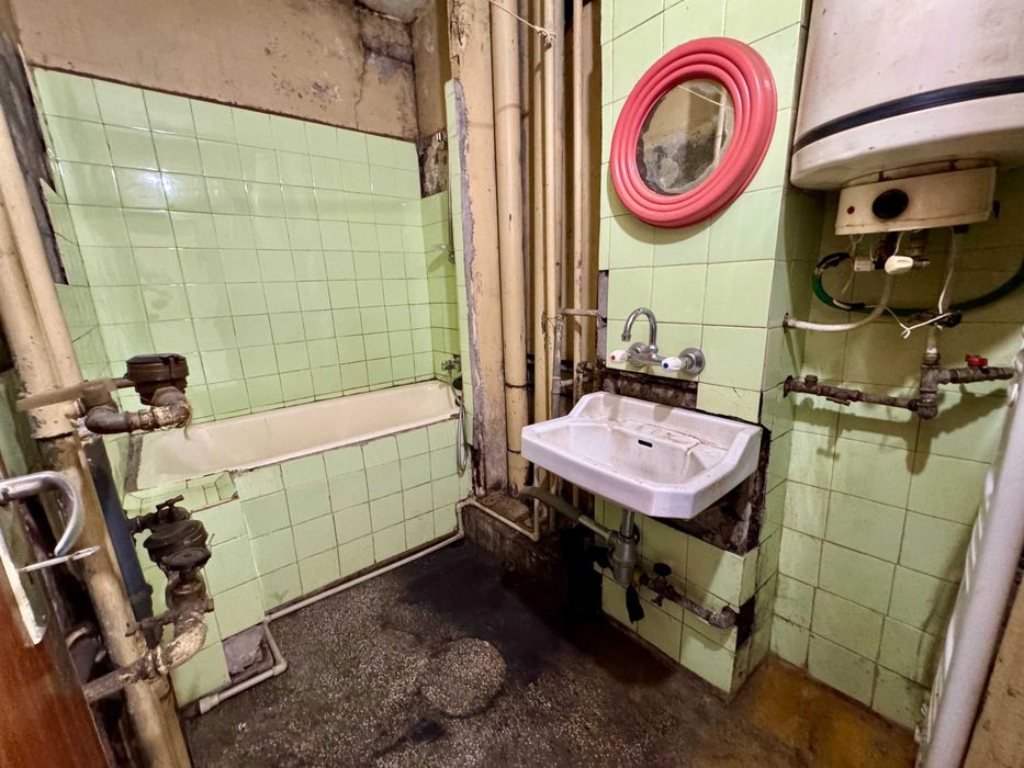 Продава се Тристаен апартамент в Велико Търново, Бузлуджа - 75 кв.м за 1000 €/кв.м - Снимка #9