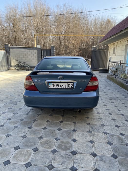 Toyota.   camry  30.