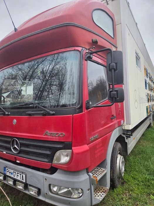 Vând camion apicol Mercedes Atego 1218- 104 stupi, complet echipată