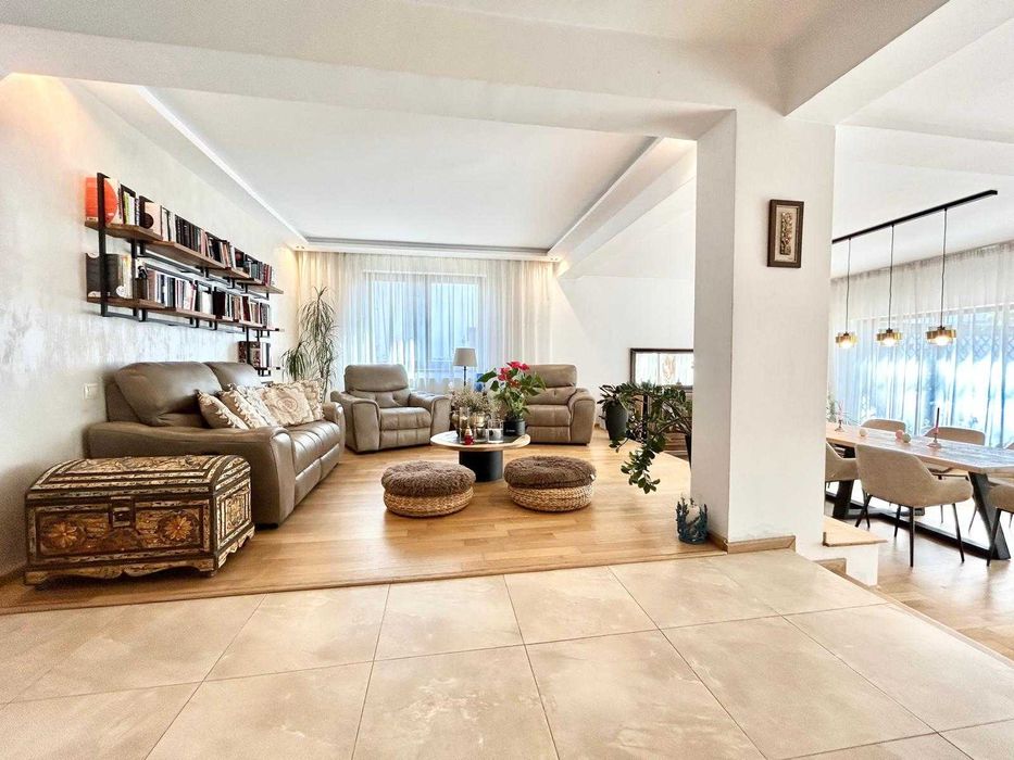 Vila Premium  P+1+M in Odaile/Otopeni - 365 mp suprafata utila, 900 mp teren,  8 camere, 4 bai