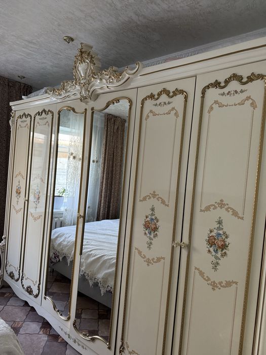 Продам 6 д шкаф