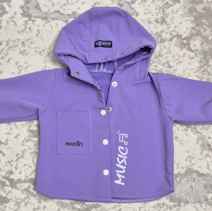 Продам детскую ветровку!