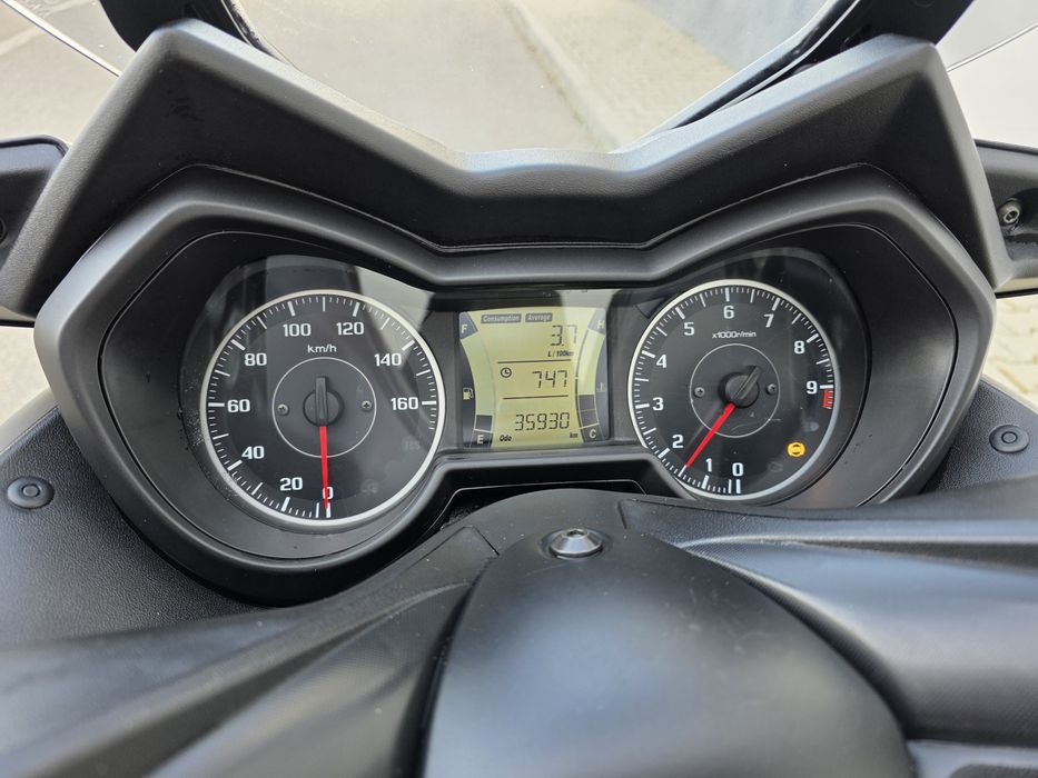 Yamaha Xmax 300 2017 android/carplay inmatriculat