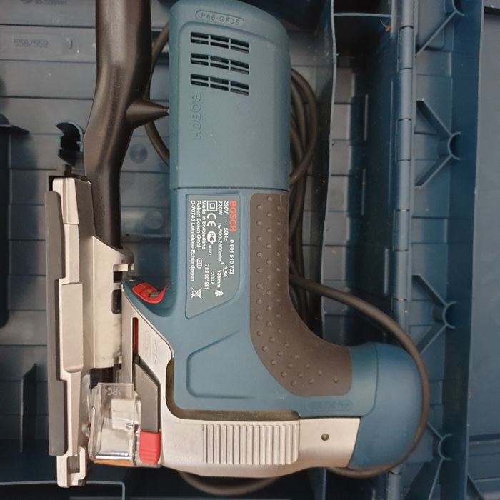 Fierastrau pendular Bosch GST 135 CE. Profesional. Soricel.