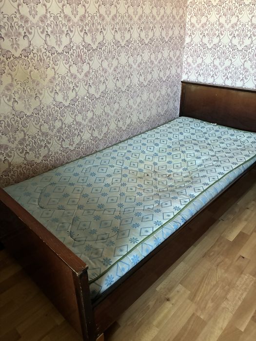 Кровать полуторка