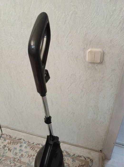 Пылесос б/у продается в хорошем состояние