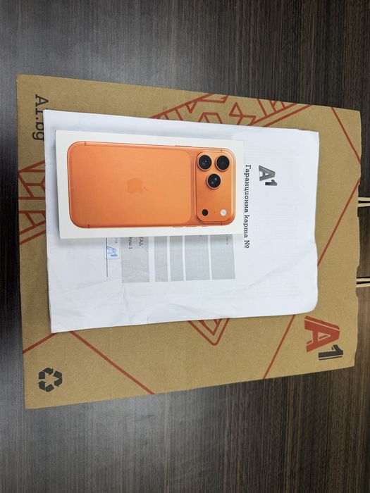 !!! ЗАПЕЧАТАН 256GB iPhone 17 Pro Max A1 Гаранция 2028г. Orange | Оранжев