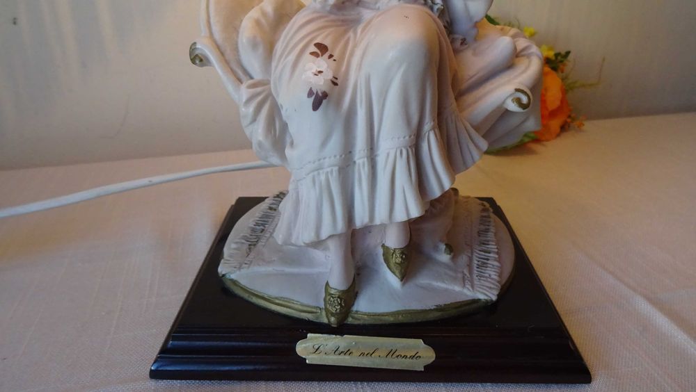 Настолна лампа. Произведена в Италия 1950г.