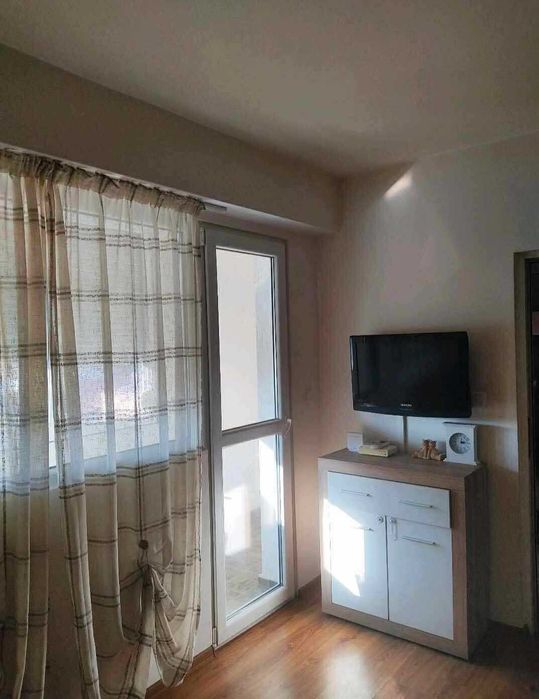 Дава се под наем Двустаен апартамент в Бургас, Център - 60 кв.м за 321.3 € - Снимка #1